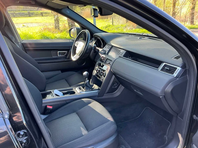2016 land rover discovery sport - afbeelding 18 van  56