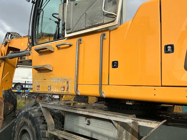 2016 liebherr lh 50 m litronic materiaalhandler - afbeelding 8 van  37