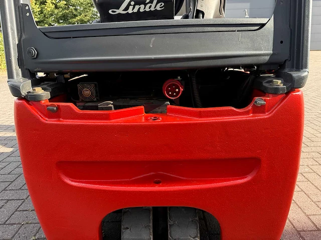 2016 linde e16-02 vorkheftruck - afbeelding 14 van  15