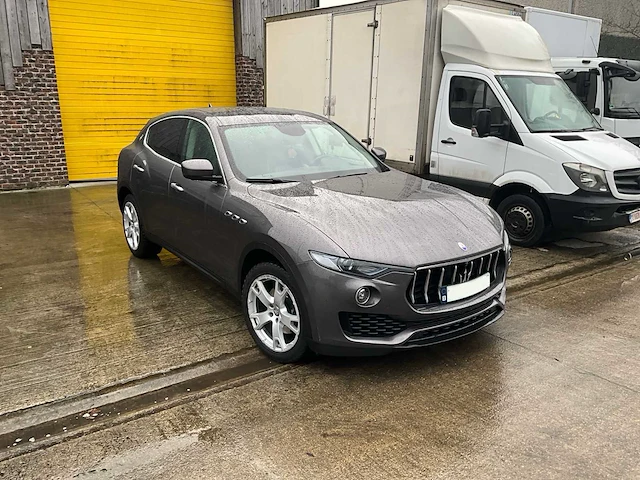 2016 maserati levante m156 personenauto - afbeelding 18 van  23