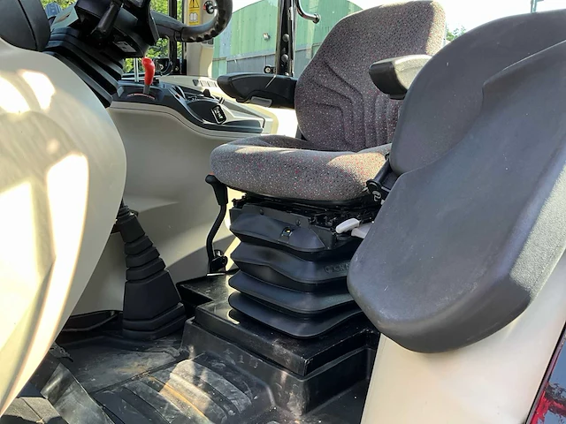 2016 massey ferguson 4709 vierwielaangedreven landbouwtractoren - afbeelding 3 van  29