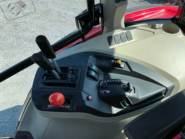 2016 massey ferguson 4709 vierwielaangedreven landbouwtractoren - afbeelding 4 van  29