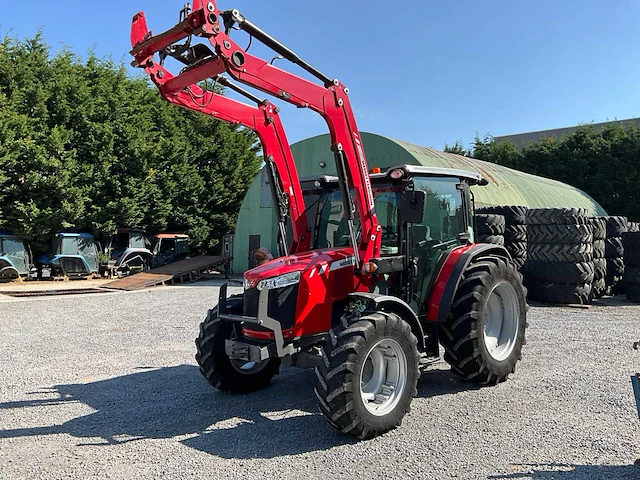 2016 massey ferguson 4709 vierwielaangedreven landbouwtractoren - afbeelding 1 van  29
