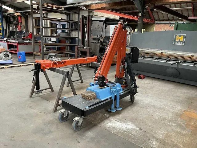 2016 maxilift ak t18 a28h new hydraulische autolaadkraan met mobiel onderstel - afbeelding 1 van  12