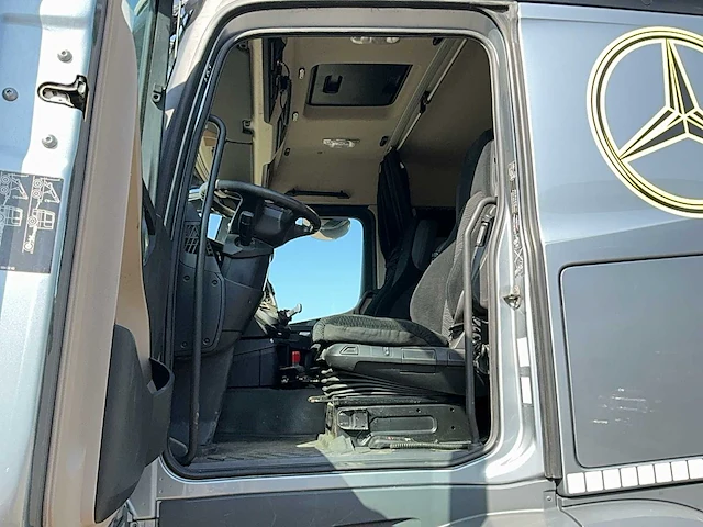 2016 mercedes actros 1842 vrachtwagen - afbeelding 2 van  52