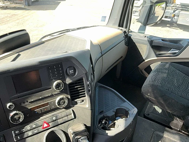 2016 mercedes actros 1842 vrachtwagen - afbeelding 9 van  52