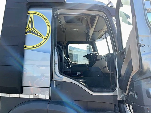 2016 mercedes actros 1842 vrachtwagen - afbeelding 38 van  52