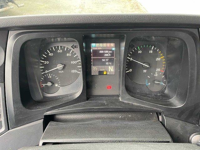 2016 mercedes-benz arocs vrachtwagen met kraanarm - afbeelding 7 van  25