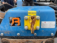 2016 mercedes-benz arocs vrachtwagen met kraanarm - afbeelding 14 van  25