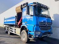 2016 mercedes-benz arocs vrachtwagen met kraanarm - afbeelding 20 van  25