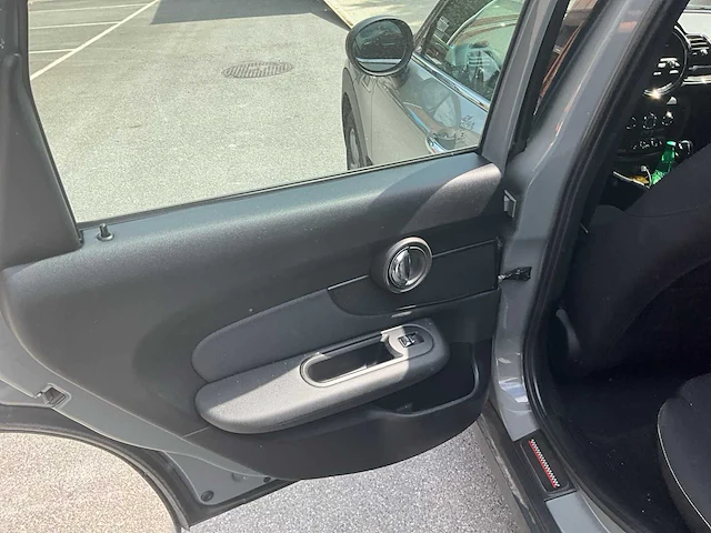 2016 mini clubman one d auto - afbeelding 22 van  59