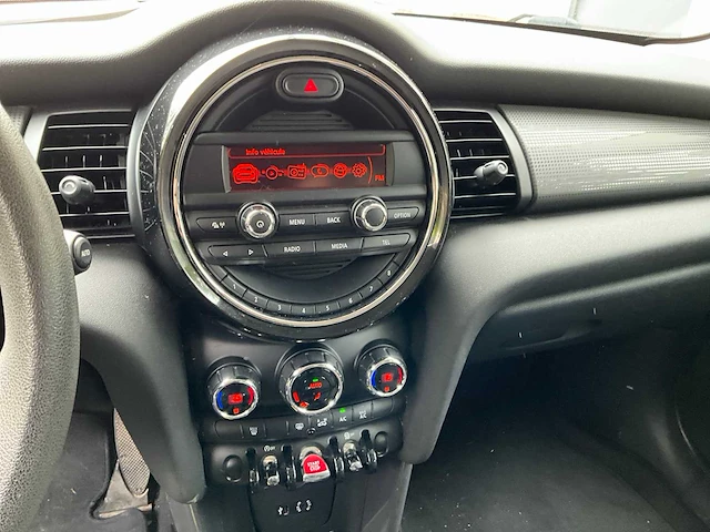 2016 mini one d personenauto - afbeelding 7 van  32