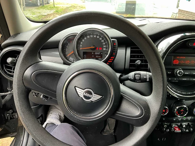 2016 mini one d personenauto - afbeelding 8 van  32