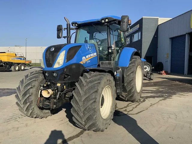 2016 new holland t7.210 vierwielaangedreven landbouwtractor - afbeelding 1 van  23