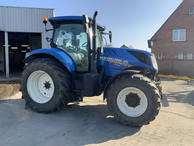 2016 new holland t7.210 vierwielaangedreven landbouwtractor - afbeelding 18 van  23