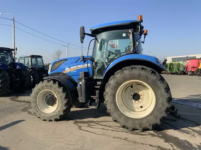 2016 new holland t7.210 vierwielaangedreven landbouwtractor - afbeelding 22 van  23