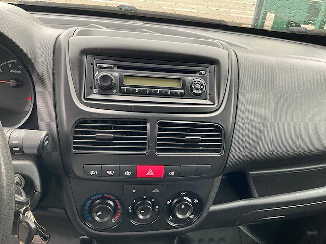 2016 opel combo-d-van lichte vracht - afbeelding 28 van  39