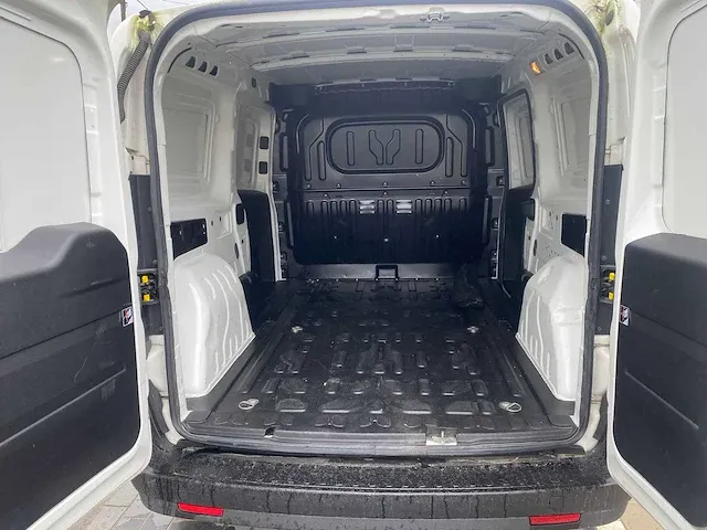 2016 opel combo lichte vracht bestelwagen - afbeelding 2 van  15
