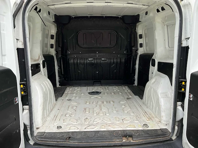 2016 opel combo van lichte vrachtwagen - afbeelding 16 van  29