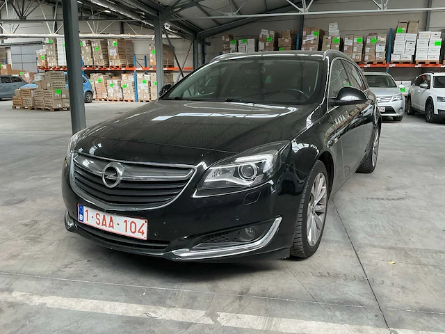 2016 opel insignia sport tourer - afbeelding 1 van  25