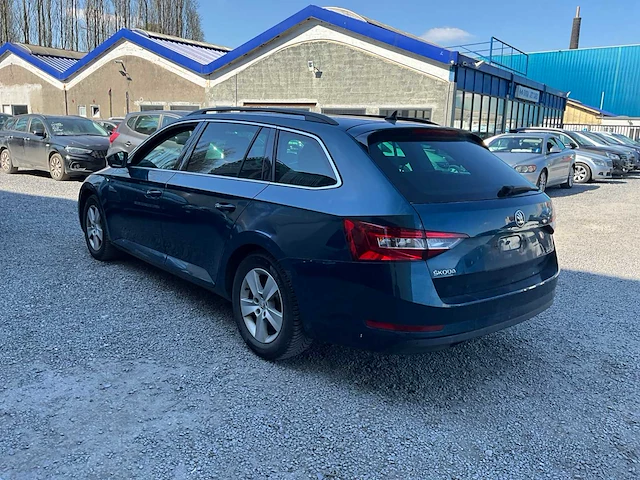 2016 skoda superb - afbeelding 23 van  33