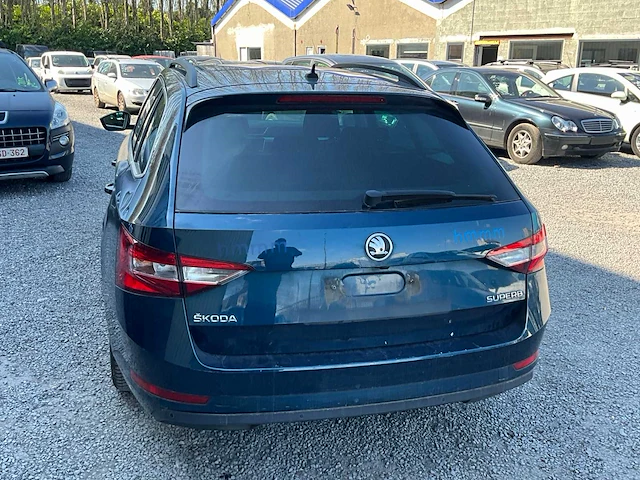 2016 skoda superb - afbeelding 28 van  33