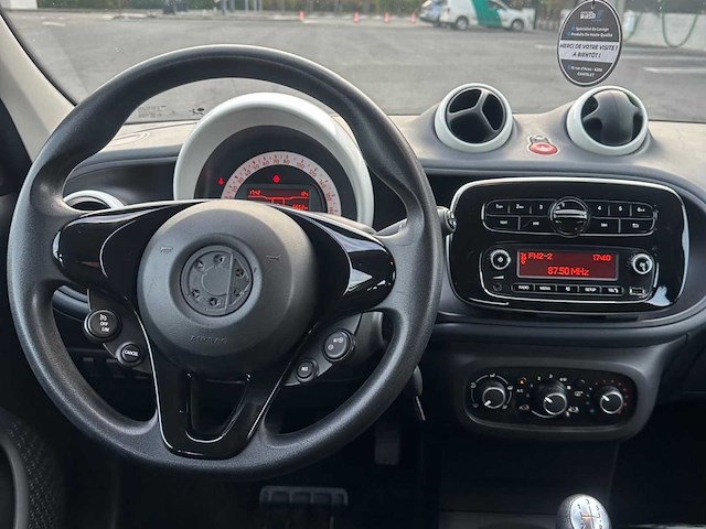 2016 smart forfour 451 2016 smart forfour 451 personenauto - afbeelding 13 van  34