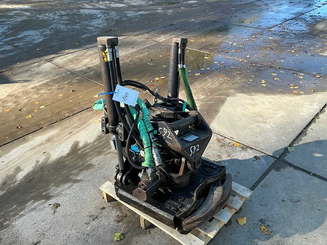 2016 steelwrist x12 fpl s50-s50 gr tiltrotator - afbeelding 1 van  7