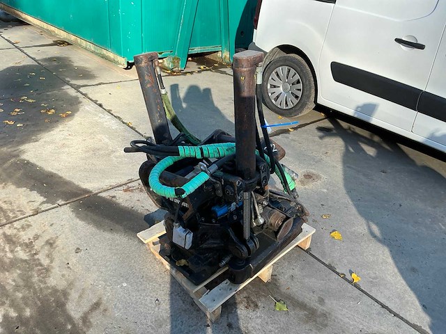 2016 steelwrist x12 fpl s50-s50 gr tiltrotator - afbeelding 3 van  7