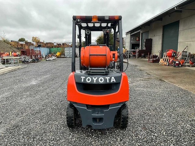 2016 toyota 06-8fg20f vorkheftruck - afbeelding 29 van  34