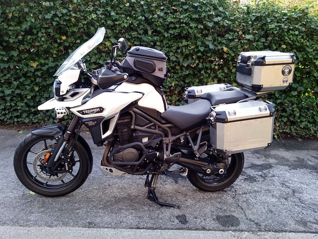 2016 triumph explorer xrt motorfiets - afbeelding 1 van  10
