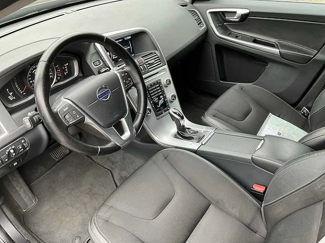 2016 volvo xc60 - afbeelding 6 van  41