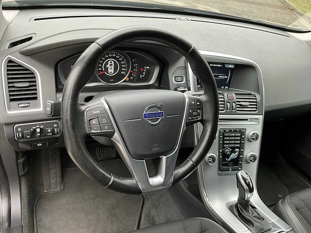 2016 volvo xc60 - afbeelding 9 van  41