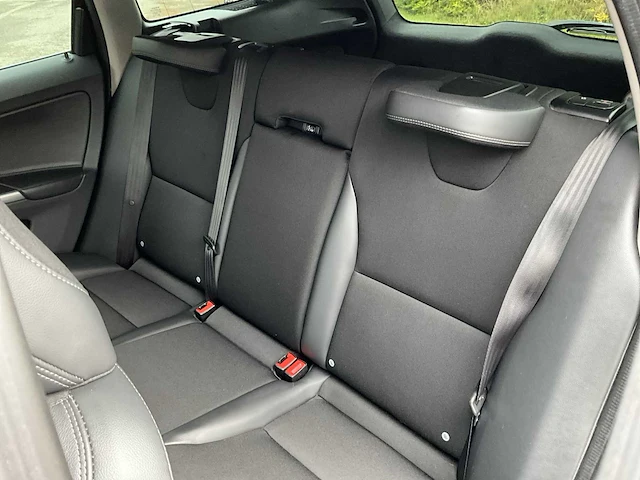 2016 volvo xc60 - afbeelding 18 van  41