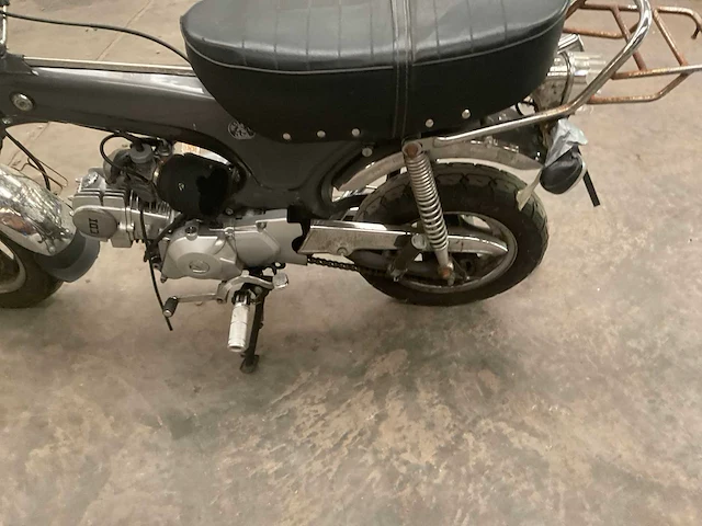 2016 zhenua dax 125 cc scooter - afbeelding 7 van  16