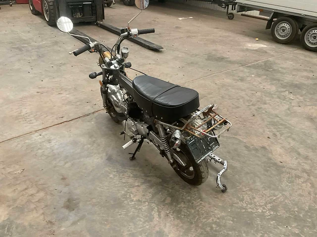 2016 zhenua dax 125 cc scooter - afbeelding 12 van  16