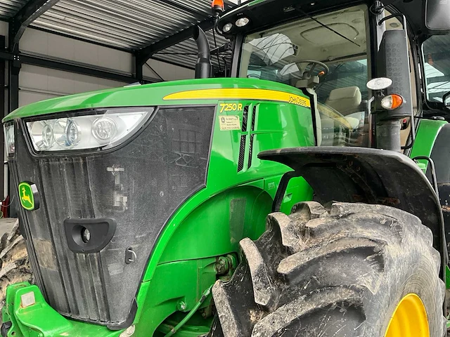 2017 - john deere - 7250r - 4wd landbouw tractor - afbeelding 17 van  53