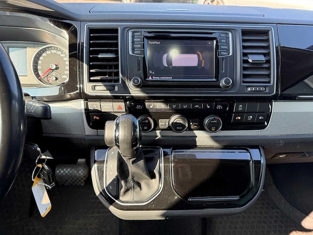 2017 - volkswagen caravelle - personenauto - afbeelding 16 van  34