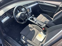 2017 - volkswagen passat - personenauto - afbeelding 16 van  37