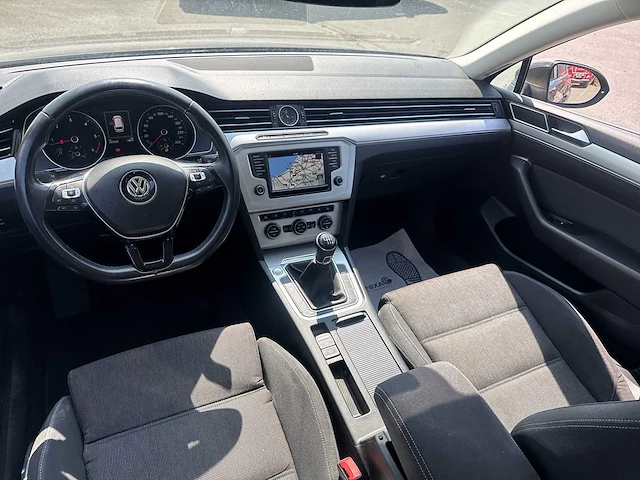2017 - volkswagen passat - personenauto - afbeelding 17 van  37