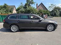 2017 - volkswagen passat - personenauto - afbeelding 6 van  37