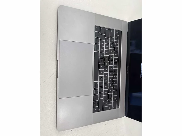 2017 apple macbook pro macbook pro 15.4 a1707 inch core i7 gen 7 16gb ram 500gb ssd - afbeelding 5 van  12