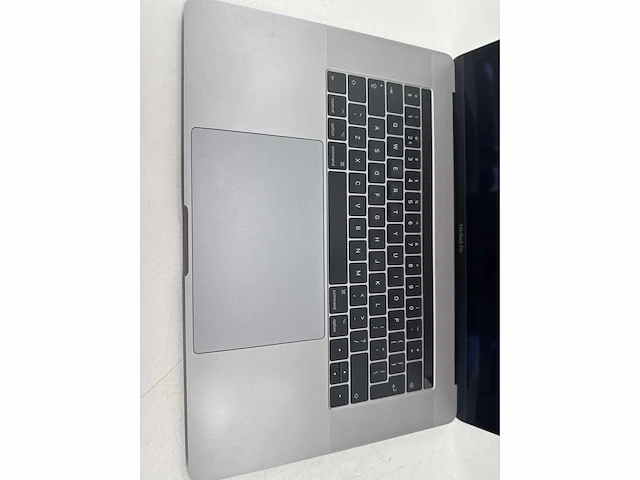 2017 apple macbook pro macbook pro 15.4 a1707 inch core i7 gen 7 16gb ram 500gb ssd - afbeelding 10 van  12