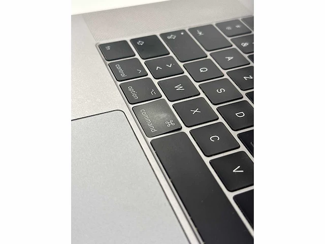 2017 apple macbook pro macbook pro 15.4 a1707 inch core i7 gen 7 16gb ram 500gb ssd - afbeelding 5 van  13