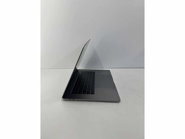 2017 apple macbook pro macbook pro 15.4 a1707 inch core i7 gen 7 16gb ram 500gb ssd - afbeelding 7 van  13