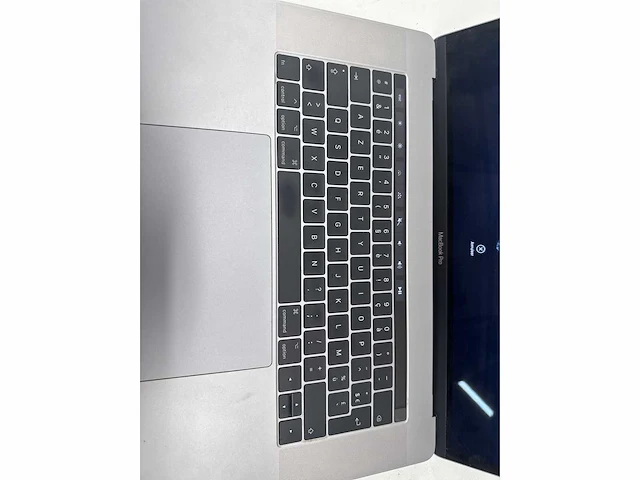 2017 apple macbook pro macbook pro 15.4 a1707 inch core i7 gen 7 16gb ram 500gb ssd - afbeelding 11 van  13