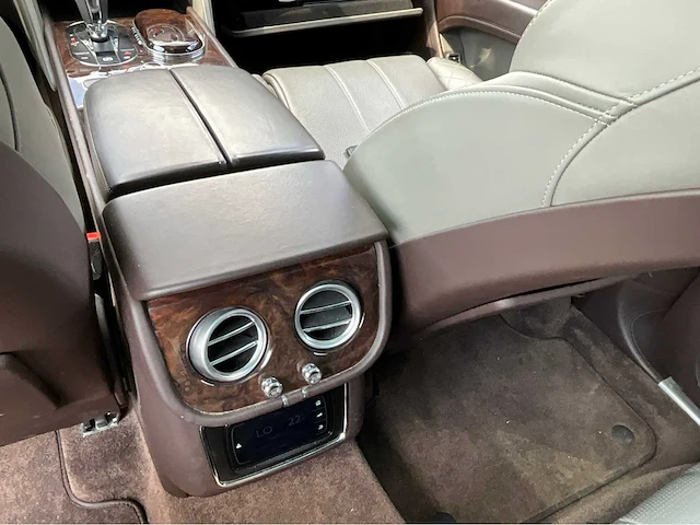 2017 bentley bentayga - afbeelding 21 van  56