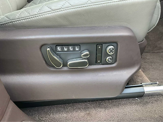 2017 bentley bentayga - afbeelding 46 van  56