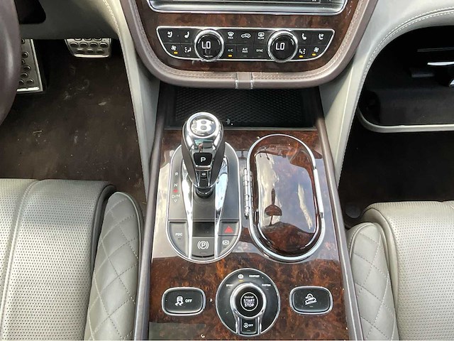 2017 bentley bentayga - afbeelding 19 van  56