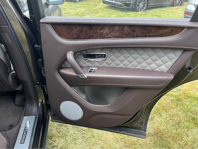 2017 bentley bentayga - afbeelding 35 van  56